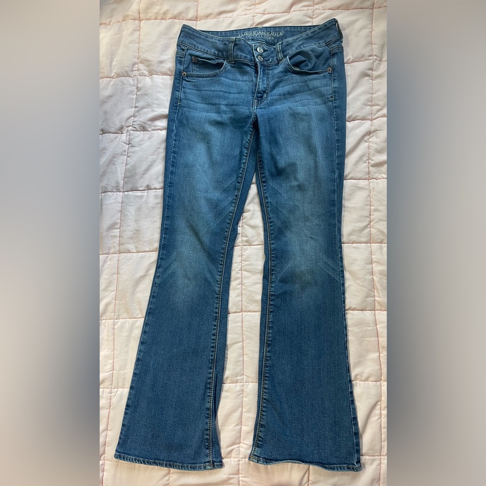EUC- American Eagle Boot Cut Jeans